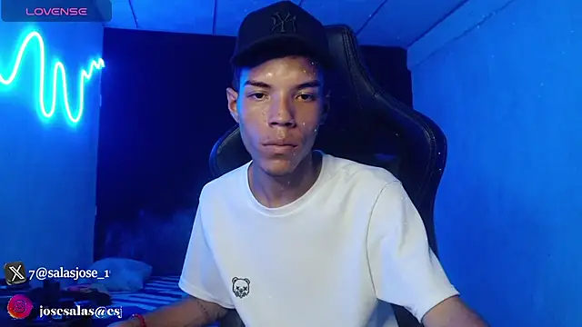 Snapshot of jhojan_foxxx_ chatting on November 24, 8:19 pm jhojan foxxx online show from November 24, 8:19 pm