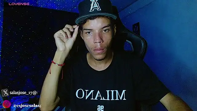 Snapshot of jhojan_foxxx_ chatting on December 19, 5:36 am jhojan foxxx online show from December 19, 5:36 am