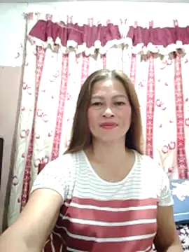 Snapshot of merr_ann123 chatting on May 18, 8:20 am merr ann123 online show from May 18, 8:20 am