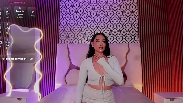 BEELLA TAY1 online show from November 20, 4:45 am