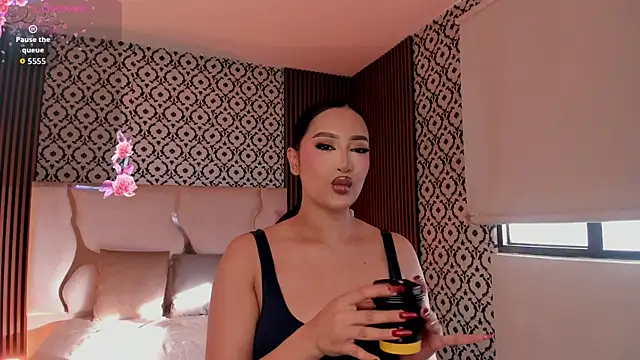 BEELLA TAY1 online show from July 28, 11:50 am