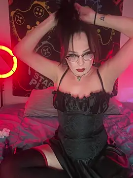 MiniMonroe online show from October 30, 8:05 am