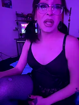 MiniMonroe online show from November 29, 10:18 am