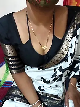 Snapshot of Best_Kannada_Couple chatting on April 6, 5:25 pm Best Kannada Couple online show from April 6, 5:25 pm