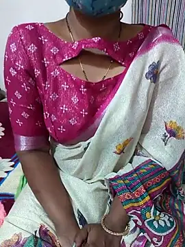 Snapshot of Best_Kannada_Couple chatting on May 11, 10:54 am Best Kannada Couple online show from May 11, 10:54 am