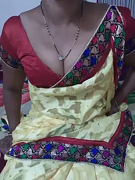 Snapshot of Best_Kannada_Couple chatting on May 13, 5:49 am Best Kannada Couple online show from May 13, 5:49 am