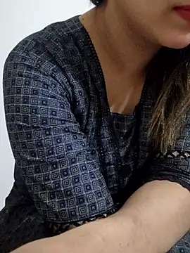 Tanha18 online show from November 17, 5:41 pm