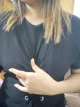 Tanha18 online show from February 15, 12:40 am