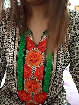 Tanha18 online show from June 10, 5:39 am