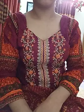 Snapshot of Tanha18 chatting on June 24, 1:10 pm Tanha18 online show from June 24, 1:10 pm