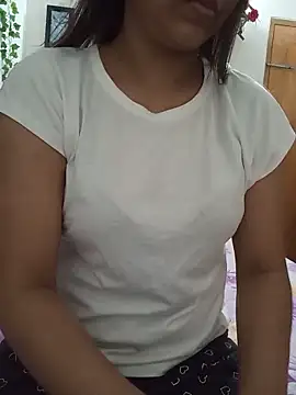 Snapshot of Tanha18 chatting on June 28, 1:17 pm Tanha18 online show from June 28, 1:17 pm