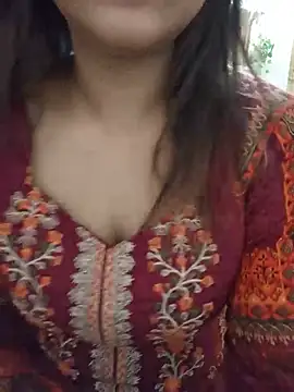 Snapshot of Tanha18 chatting on July 29, 12:09 am Tanha18 online show from July 29, 12:09 am