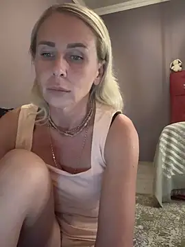 ElenabonyX online show from October 22, 5:24 pm