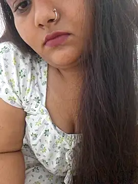 Saffroncutie online show from October 15, 2:06 pm