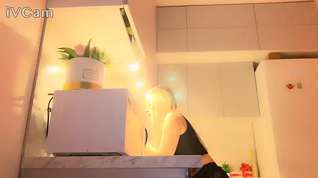 Snapshot of Biryanna chatting on February 28, 6:31 pm Biryanna online show from February 28, 6:31 pm