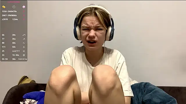 LorRebak online show from December 3, 9:40 am