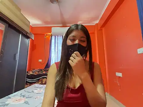 Snapshot of HOT_HONEY10 chatting on May 24, 5:56 am HOT HONEY10 online show from May 24, 5:56 am