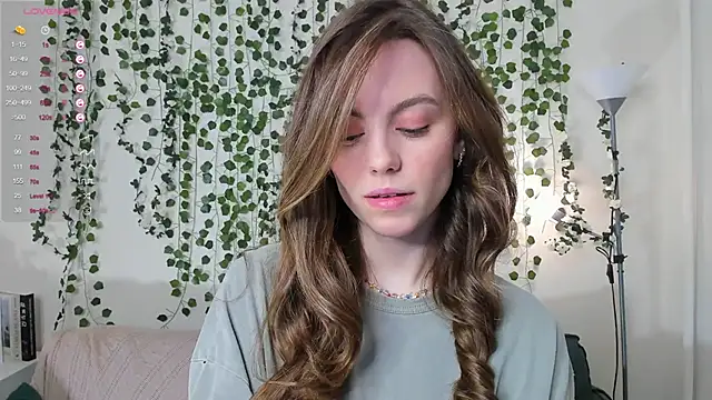 Snapshot of sweet_and_flirt chatting on November 1, 7:10 am sweet and flirt online show from November 1, 7:10 am