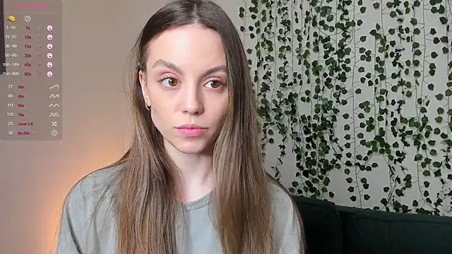 Snapshot of sweet_and_flirt chatting on November 21, 6:45 am sweet and flirt online show from November 21, 6:45 am