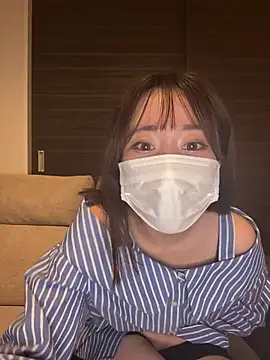 Snapshot of yura_ra_ra chatting on November 6, 12:17 pm yura ra ra online show from November 6, 12:17 pm