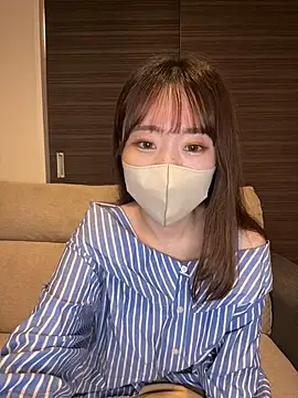 Snapshot of yura_ra_ra chatting on December 1, 11:26 am yura ra ra online show from December 1, 11:26 am