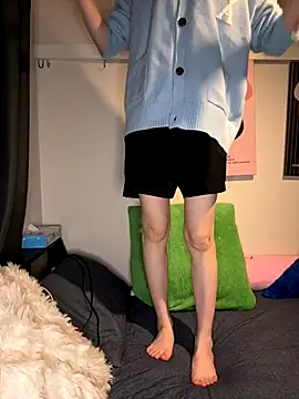 Snapshot of yura_ra_ra chatting on December 2, 5:24 am yura ra ra online show from December 2, 5:24 am