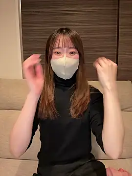 Snapshot of yura_ra_ra chatting on December 18, 2:34 pm yura ra ra online show from December 18, 2:34 pm