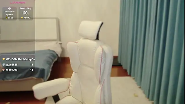 Snapshot of yiyi_3523 chatting on March 21, 3:04 pm yiyi 3523 online show from March 21, 3:04 pm