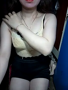 LeanaLy online show from November 11, 1:49 am