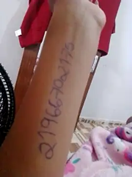 Camilanifeta online show from January 8, 2:52 pm