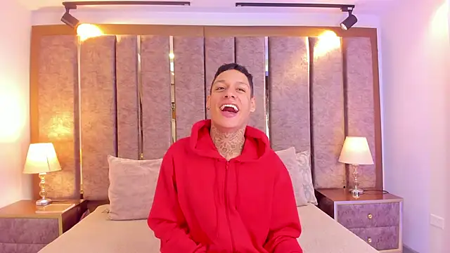 Snapshot of GaelCarter chatting on January 8, 3:42 am GaelCarter online show from January 8, 3:42 am