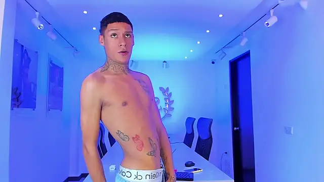 Snapshot of GaelCarter chatting on March 10, 4:06 am GaelCarter online show from March 10, 4:06 am