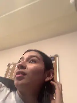 Snapshot of AlyssaRay chatting on January 18, 4:00 pm AlyssaRay online show from January 18, 4:00 pm