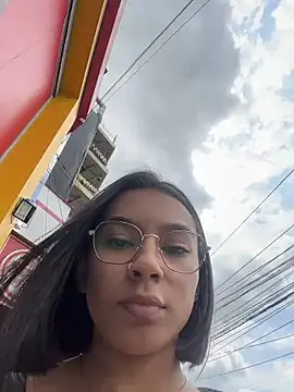 Snapshot of AlyssaRay chatting on February 14, 6:48 pm AlyssaRay online show from February 14, 6:48 pm