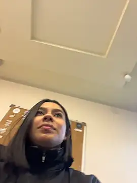 Snapshot of AlyssaRay chatting on February 21, 1:01 pm AlyssaRay online show from February 21, 1:01 pm