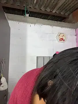 Snapshot of AlyssaRay chatting on February 28, 10:38 am AlyssaRay online show from February 28, 10:38 am