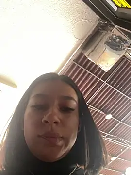 Snapshot of AlyssaRay chatting on May 12, 2:14 pm AlyssaRay online show from May 12, 2:14 pm