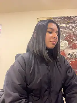 Snapshot of AlyssaRay chatting on June 19, 12:53 pm AlyssaRay online show from June 19, 12:53 pm