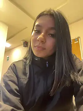 Snapshot of AlyssaRay chatting on June 20, 12:41 pm AlyssaRay online show from June 20, 12:41 pm