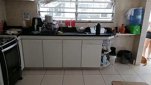 CllarinhaCortes online show from February 19, 1:07 pm