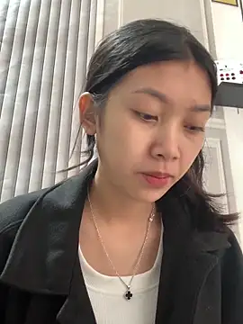 Snapshot of linh-lan1 chatting on January 16, 2:26 am linh-lan1 online show from January 16, 2:26 am