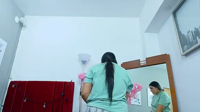 chubbykinkyygirl online show from December 19, 12:23 pm