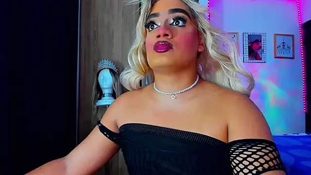 Sofiabigcock22 online show from May 23, 12:49 am