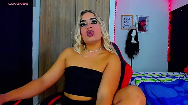 Sofiabigcock22 online show from July 27, 10:44 am