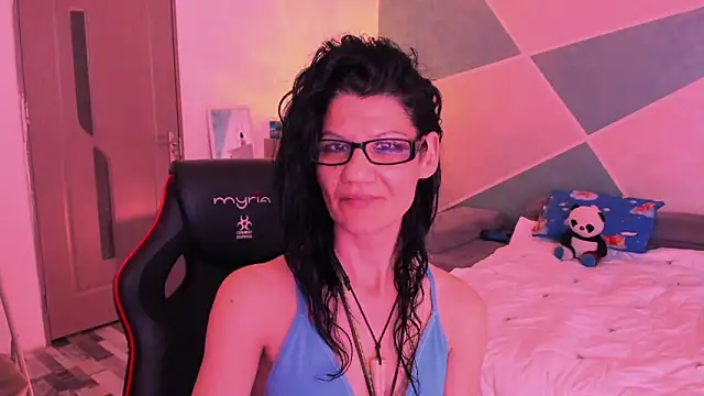 SweetSin40 online show from April 25, 7:44 am