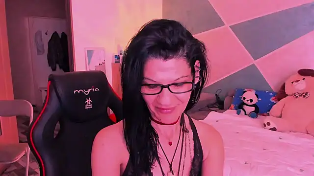 SweetSin40 online show from May 6, 7:30 pm