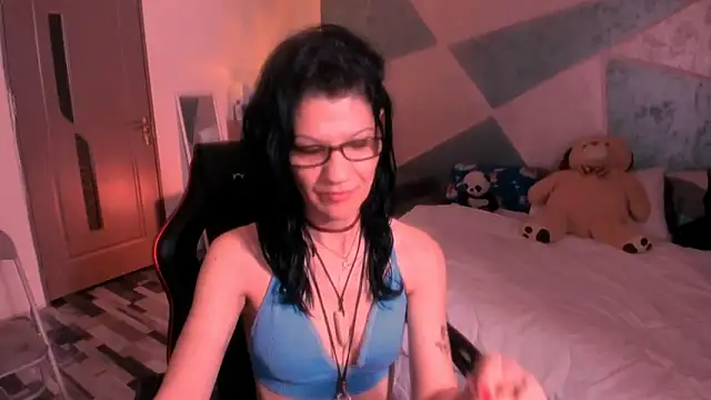 SweetSin40 online show from May 30, 7:00 pm