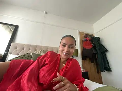 sexygoddessjessy online show from May 7, 12:32 pm