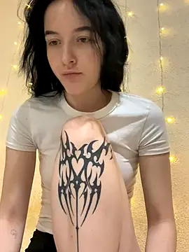  LovelyDana  online show from November 2, 5:15 pm