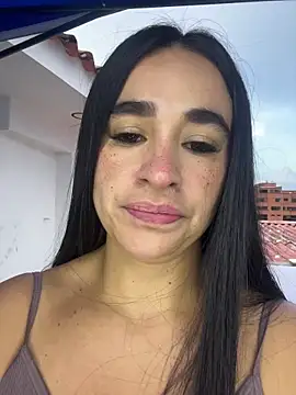 Snapshot of RoseSeductre chatting on October 16, 10:33 pm RoseSeductre online show from October 16, 10:33 pm